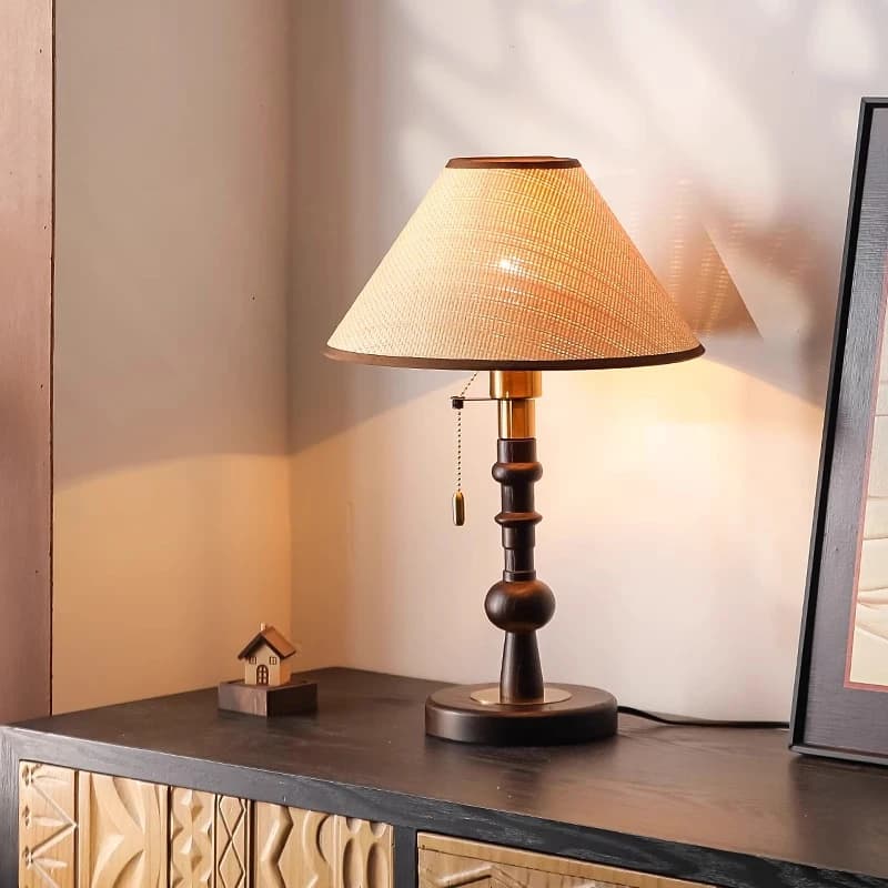 Lampada da tavolo classica nordica in legno LED delicata paralume artistico intrecciato a mano soggiorno sala da pranzo studio arredamento camera da letto luci da scrivania