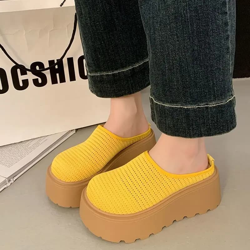 Mules con zeppa da donna gialle in rete traspiranti a punta chiusa, sandali casual estivi da esterno con suola spessa, ciabatte da donna