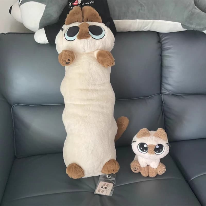 Autentica bambola di peluche con pasta di fagioli e insetti di gatto siamese che volano e sorprendente cuscino per bambola Douni seduto, regalo per gatti carini