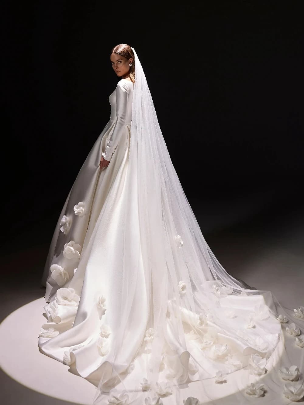 Customized Modest Satin Ball Bridal Attire Square Neck 3D Flower Decor Flowy Voluminous Skirt Elegant Train Romantic Wedding