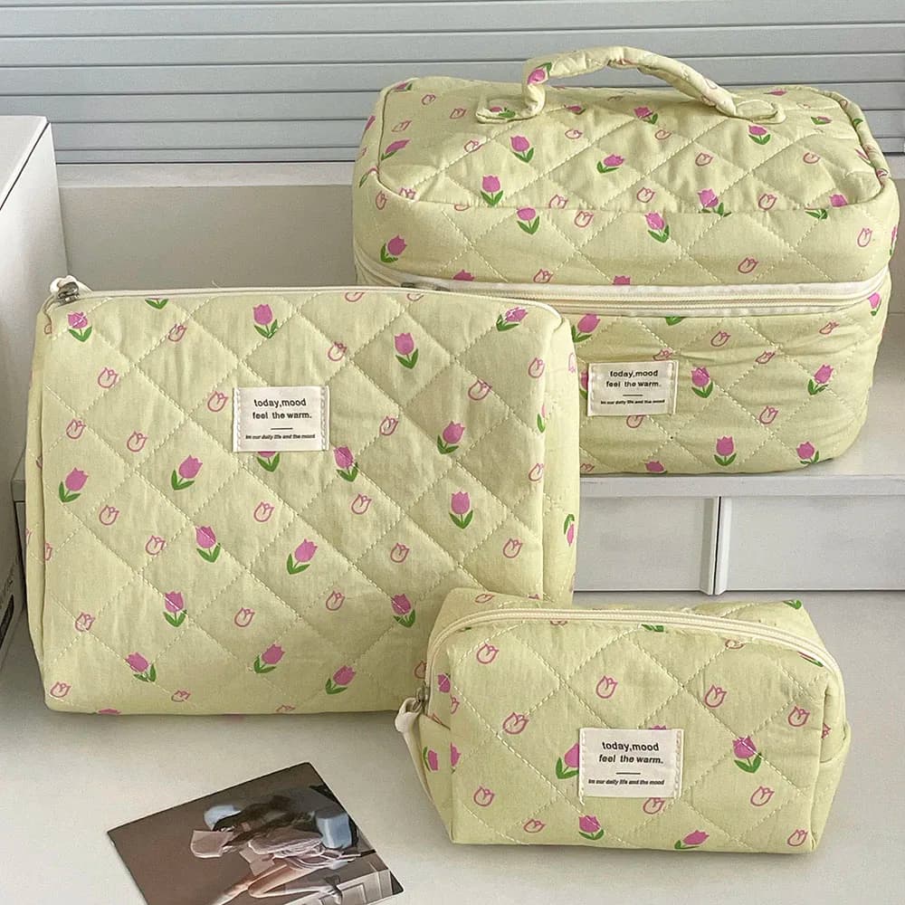2025 Borsa da trucco portatile da donna con fiore alla moda, organizer da viaggio, da toilette, per cosmetici, borsa da donna elegante