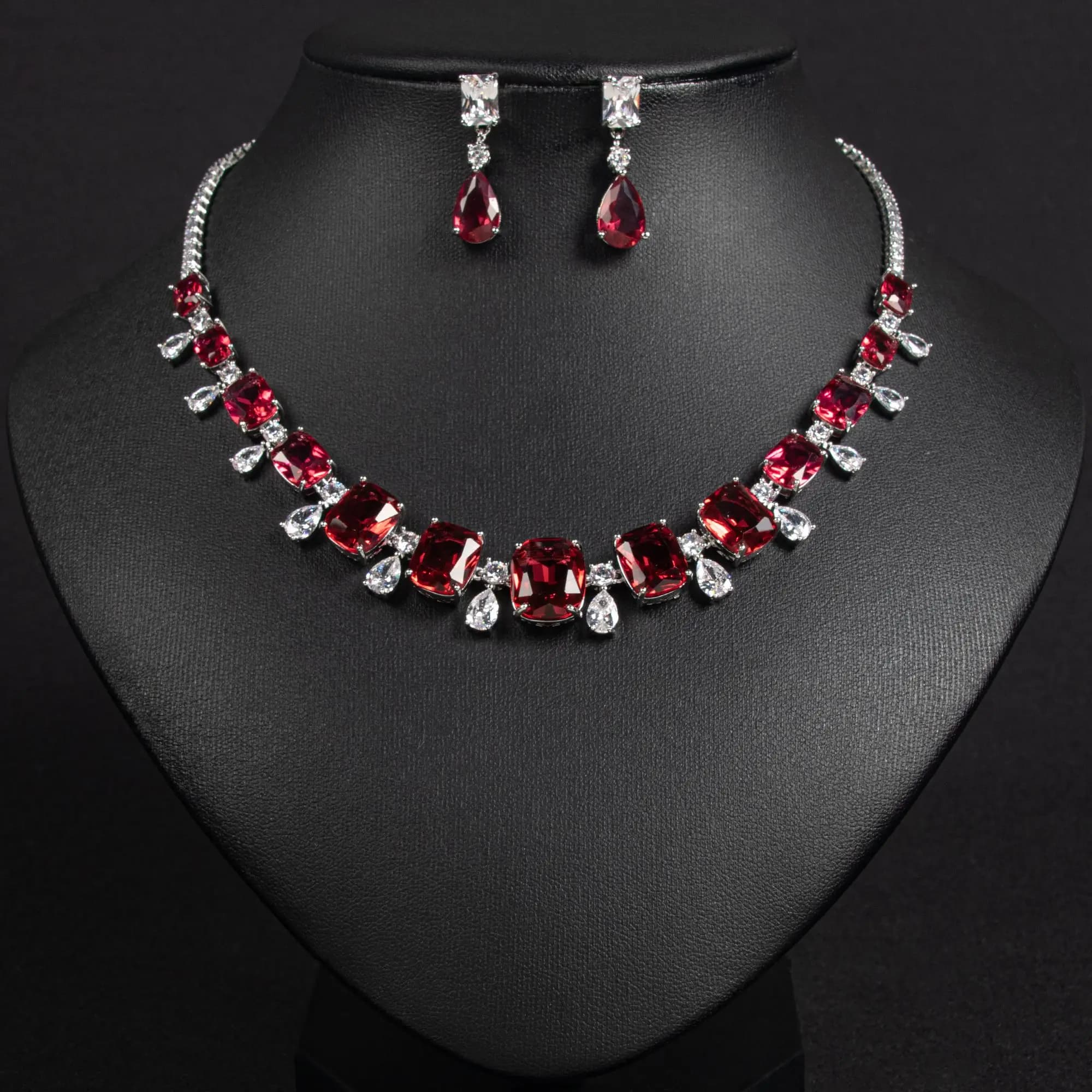 Collana a goccia Orecchini Set di gioielli da donna con zirconi di lusso Abito da sera Accessori per feste di nozze Regalo M-307