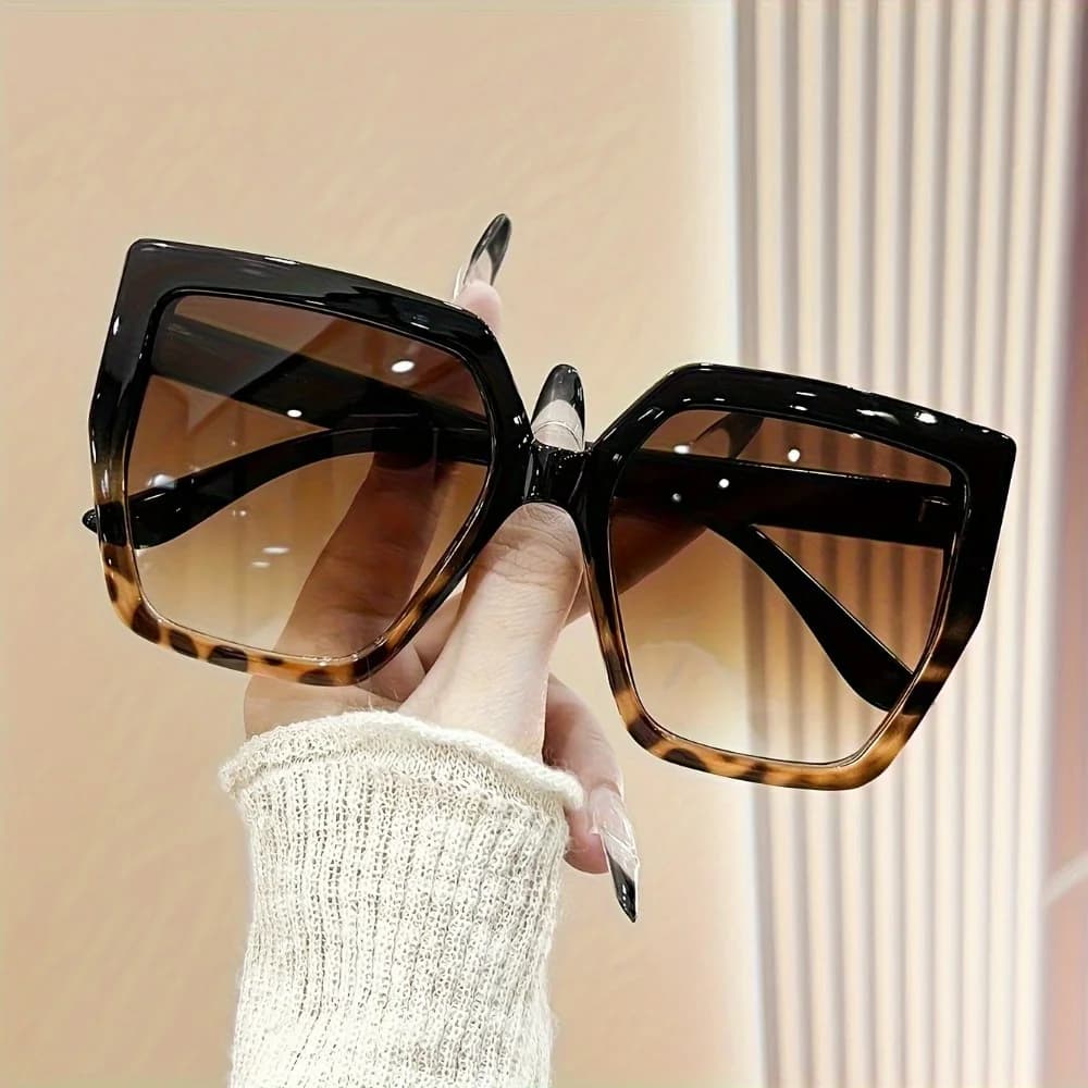 1 pair of square view glasses with large frame in old style - black turtle frame - generational style, unisex, old shape, suitable for everyday use, for reading, for solar protection - resistant and eye-catching, high quality film, fashionable and combinable in sexy way