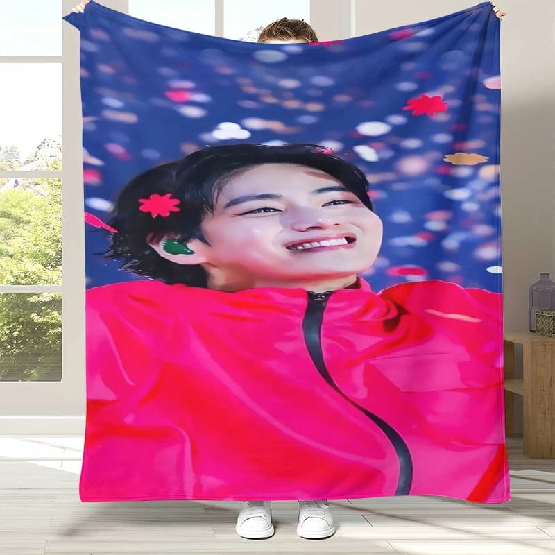 Coperta in flanella Kim Tae Hyung V Kpop B-BTS, coperta in peluche ultra morbida e calda per la casa, la camera da letto, il letto, il divano, l'ufficio, il campeggio, il picnic