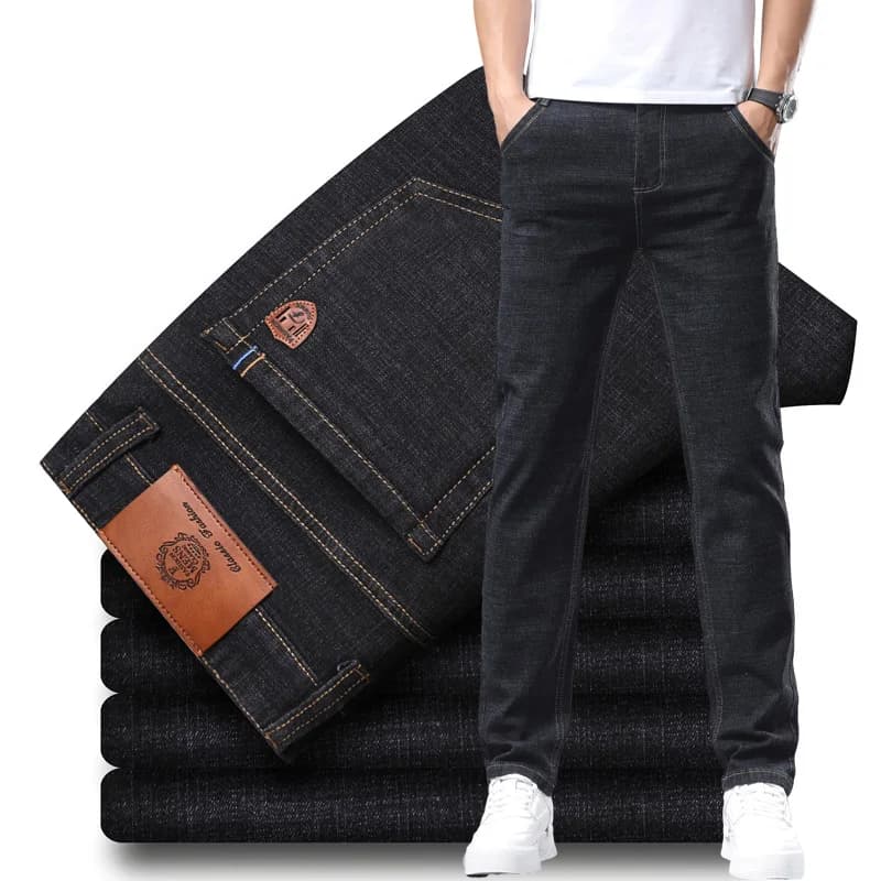 Pantaloni in denim morbidi e comodi da uomo classici alla moda Nuovi pantaloni in denim di abbigliamento di marca maschile da lavoro dritti in cotone da uomo sottile