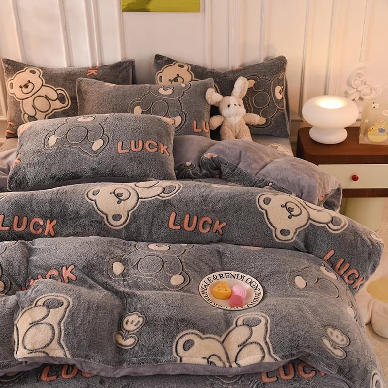 Copripiumino invernale in flanella tinta unita per l'inverno Morbido caldo Mantieni caldo Copripiumino per letto Velluto al latte Letto Queen King Tessili per la casa