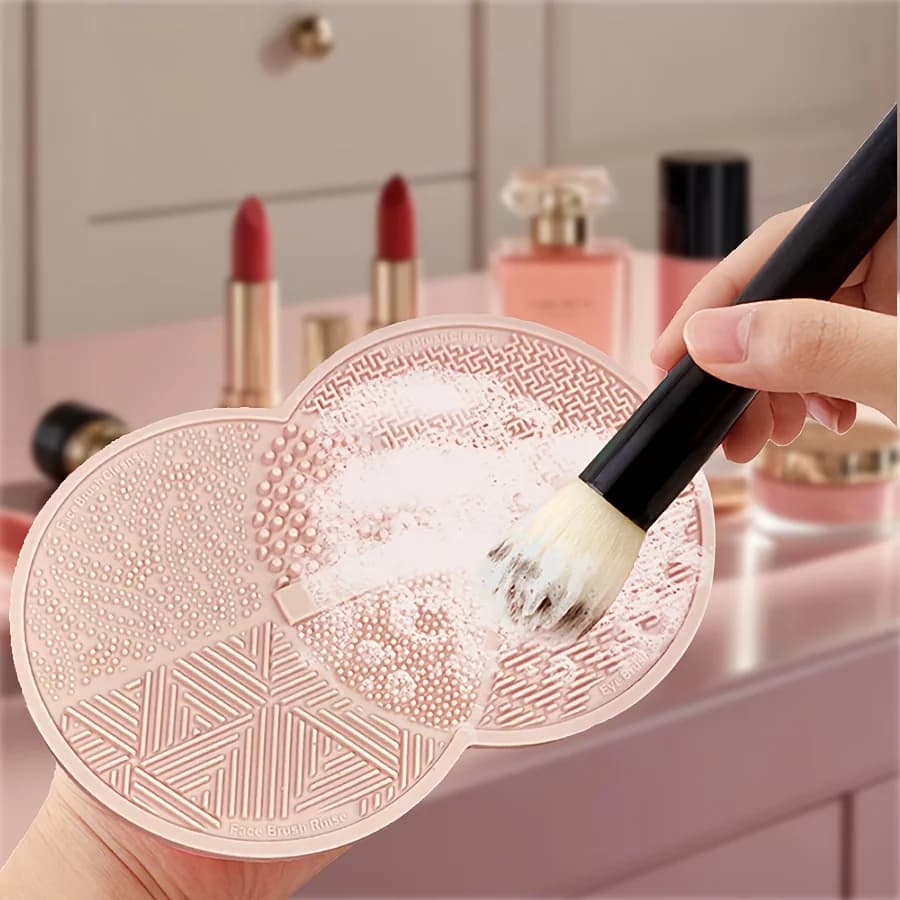 Tappetino Portatile ed Efficiente per la Pulizia dei Pennelli da Trucco con Ventose, Pad Rotondo a Doppia Faccia Ipoallergenico, Tappetino Riutilizzabile per la Pulizia dei Pennelli