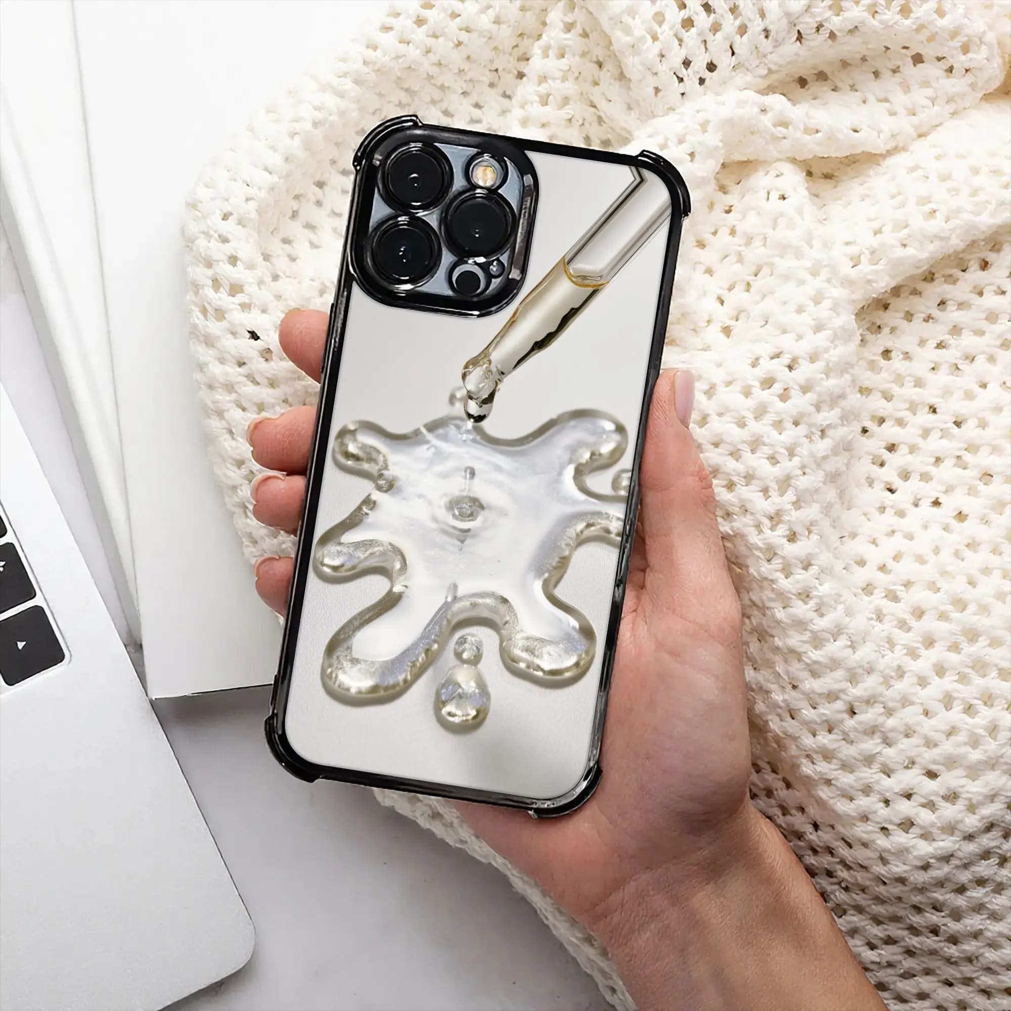 Cover Protettiva per iPhone con Processo di Elettroplaccatura a Forma di Polpo, Compatibile con Vari Modelli 17 16 15 14 13 12 11