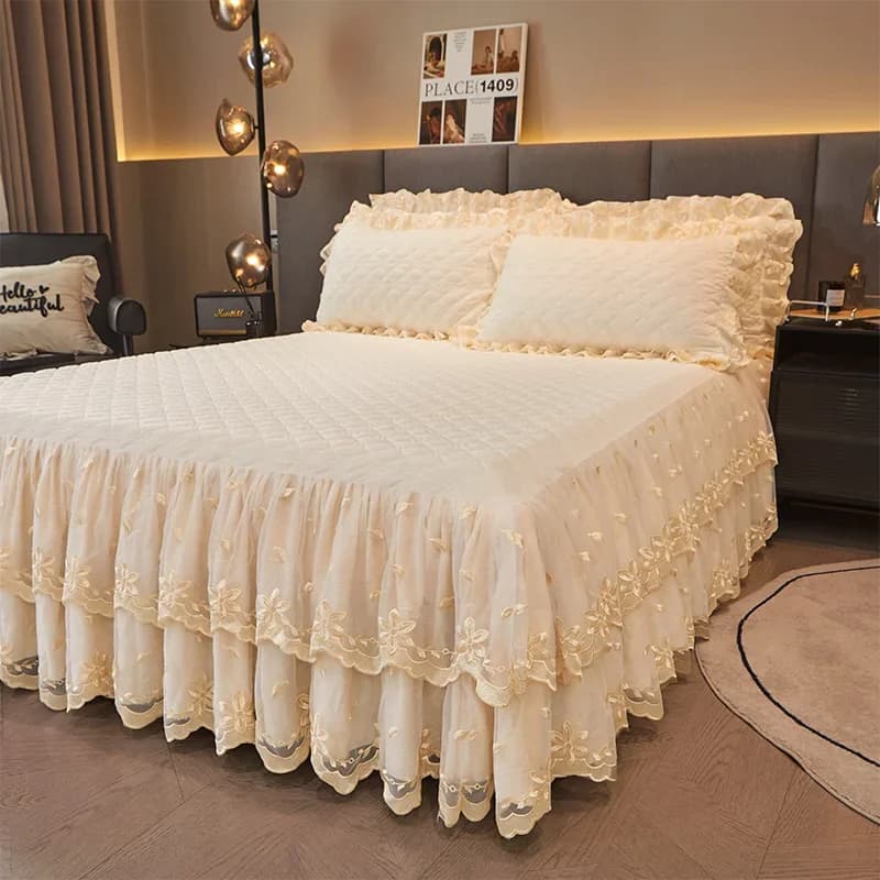 AIWINSURE-Luxury Lace Velvet Bedspread on The Bed, Thicken Quilted Bed Cover, for Double Bed, Queen King, with 2 Pillowcases