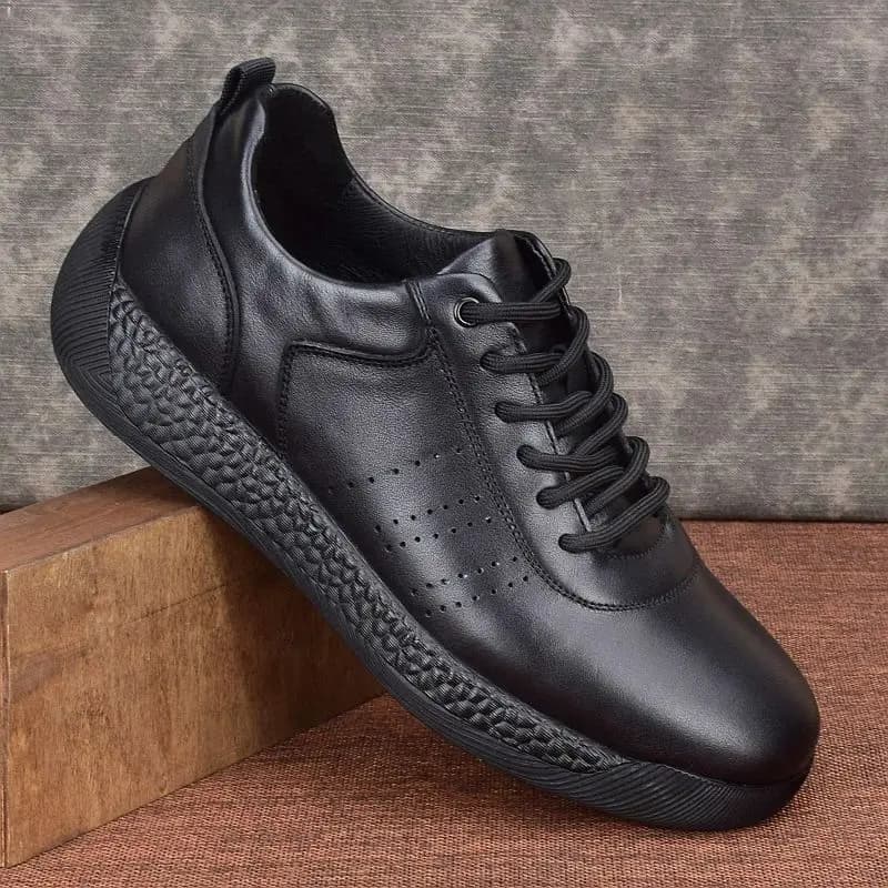 Men's genuine leather shoes with ultralight background, outdoor athletics, walking, cow leather, casual, with small hole, breathable, driving