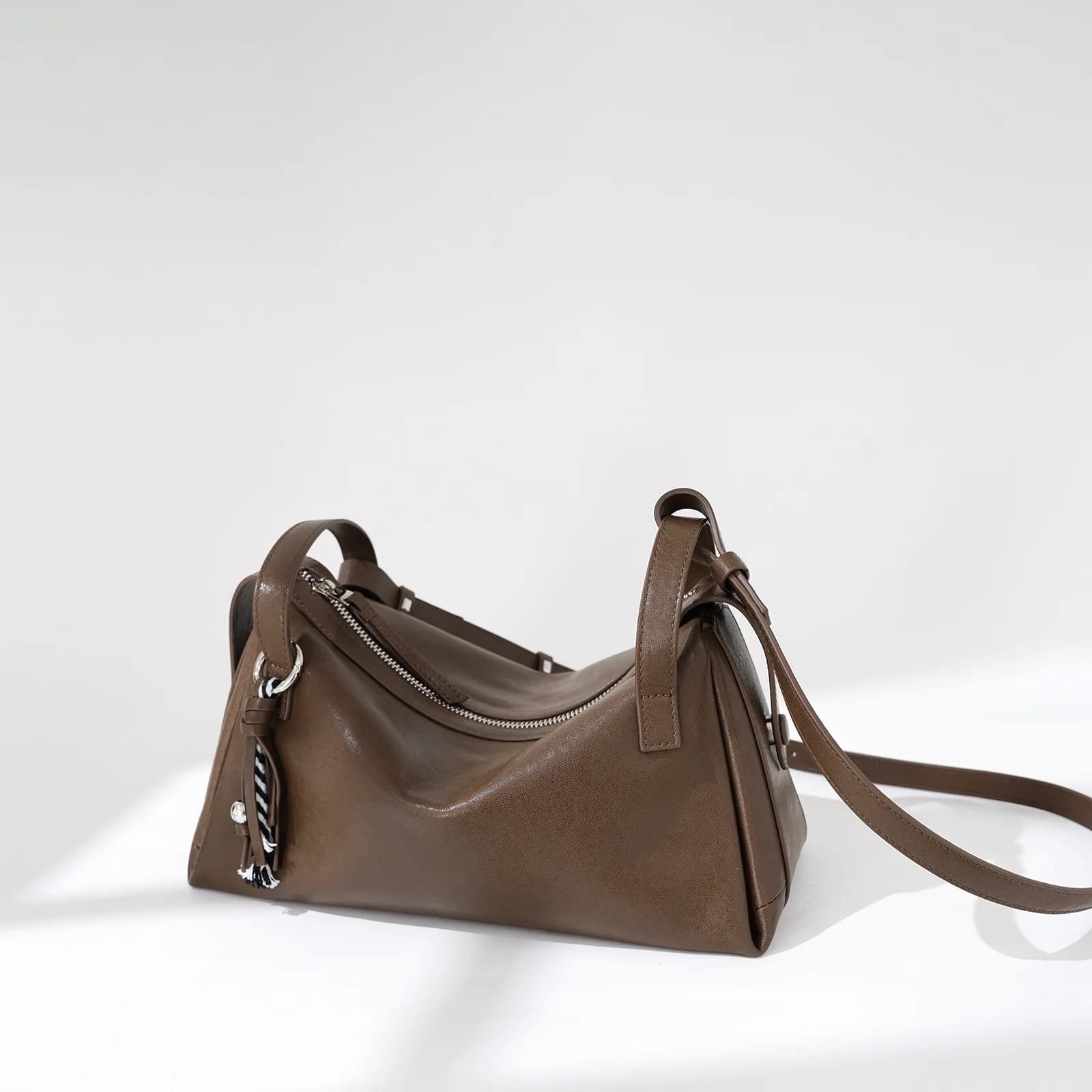 Borsa per Pannolini Minimalista, Struttura Semplice e Pulita, Funzionale e Pratica, Senza Volume in Eccesso, Ideale per Genitori Minimalisti