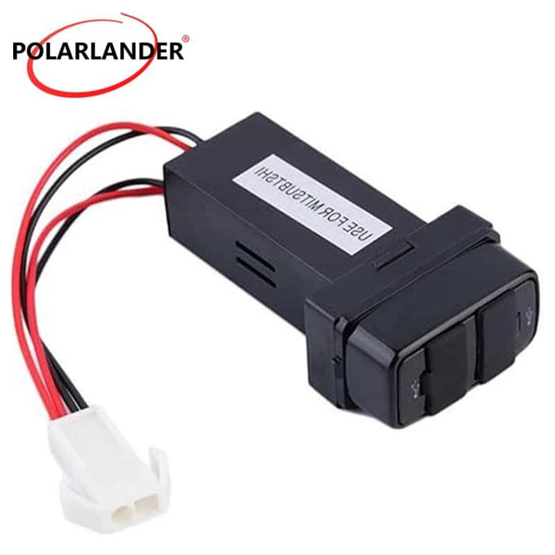 Caricatore USB intelligente per auto 3.1A a doppia porta 32x20mm per Toyota con copertura antipolvere ignifuga in ABS e luce blu