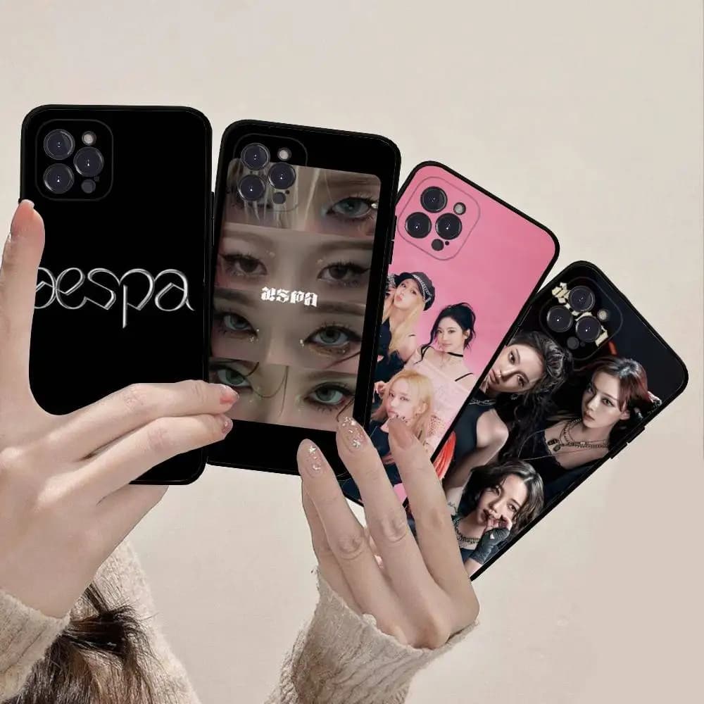 Custodia per telefono classica popolare K-POP A-aespaS Team per IPhone 16 15 14 11 12 13 Mini Pro XS Max Cover 6 7 8 Plus X Funda Shell