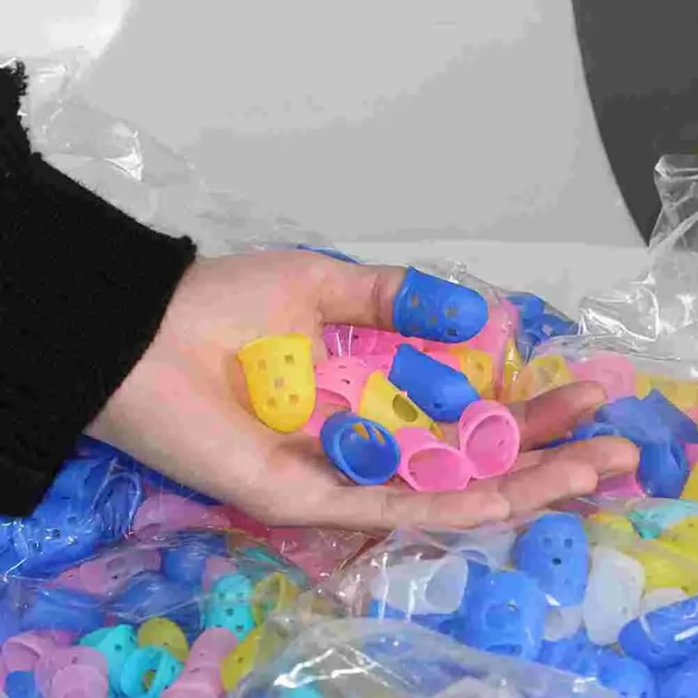 50 pezzi Protezioni per dita per chitarra Cappucci in silicone Copri protezioni per pratica Mandolino Banjo Ukulele Colori misti Chitarra