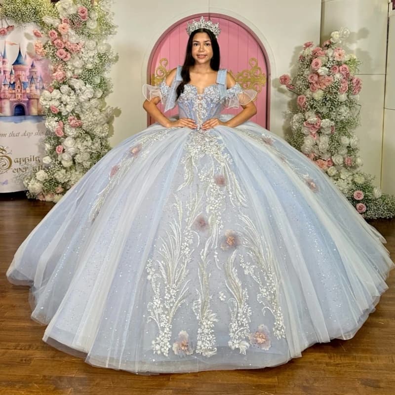 Abiti Quinceanera lucidi blu cielo Abito da ballo con spalle scoperte Applique Fiore che borda Tull di cristallo Festa di compleanno Abito dolce 16