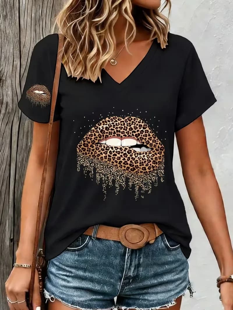 Fashion leopard print 3D printed women T-shirt for summer comfort V-neck short sleeved daily casual Oversized women's clothes