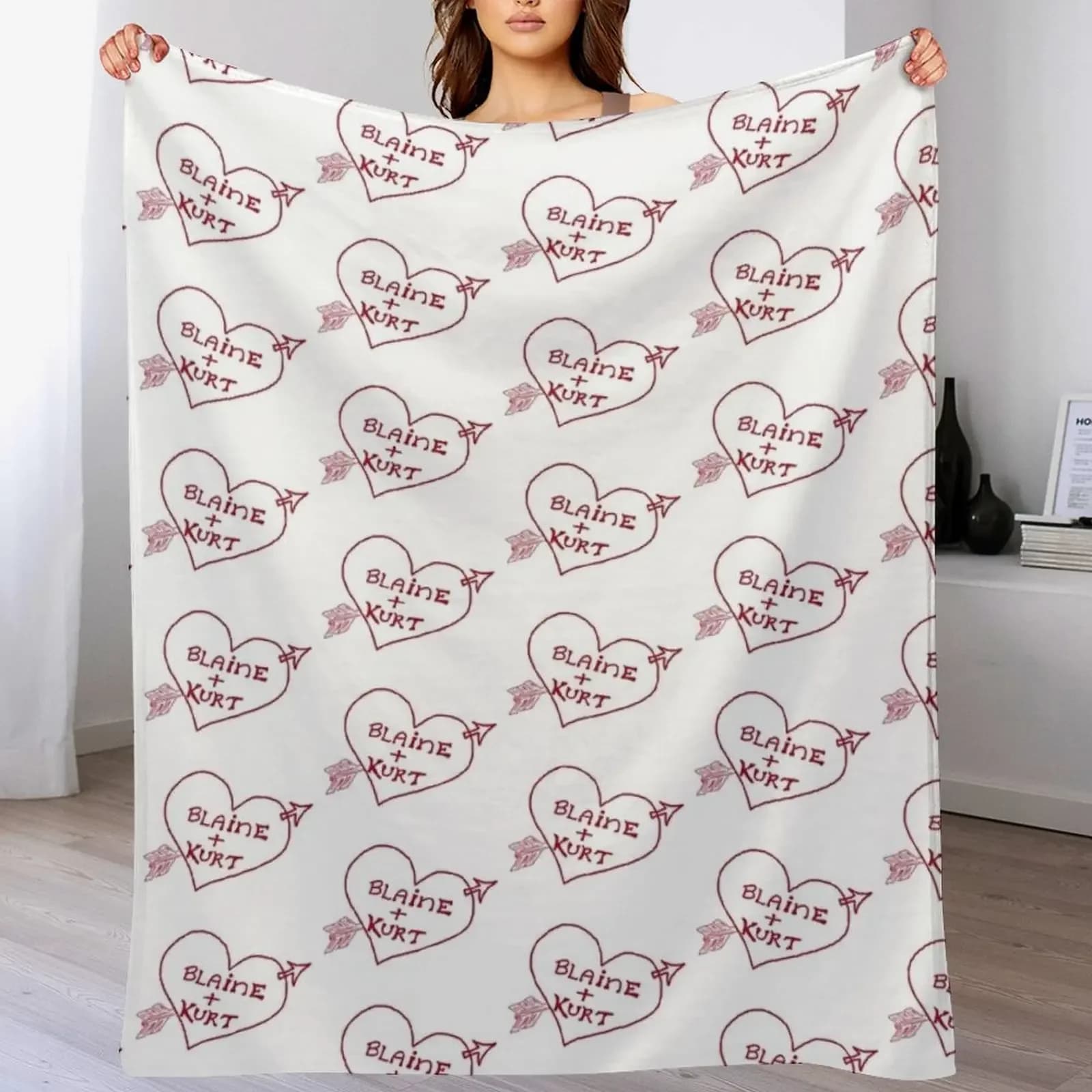 Coperta decorativa con disegno di cuore e freccia di Klaine, regalo elegante per amici e compagni di camera