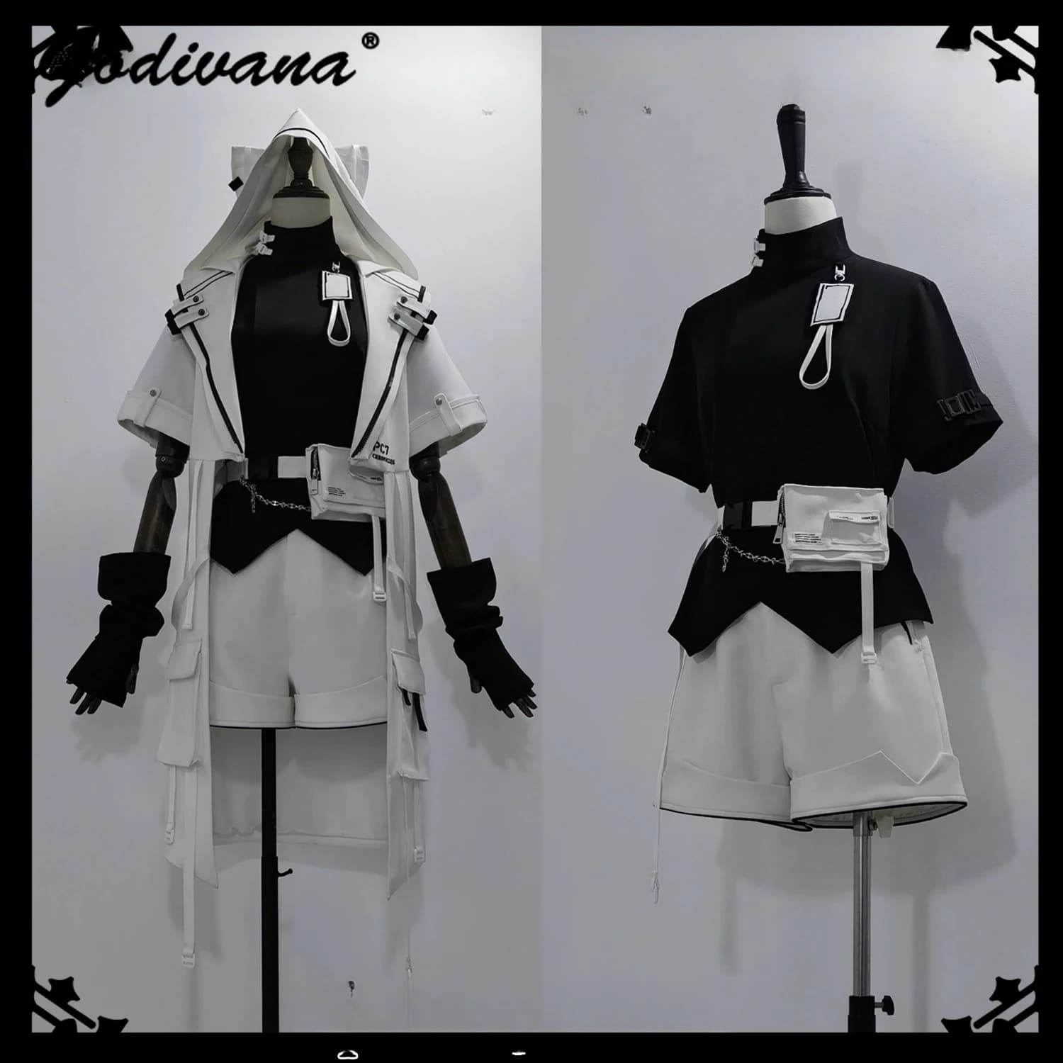Completo Set Cosplay Subcultural: Giacca Corta con Cappuccio a Orecchie da Gatto, T-shirt Nera Gotica e Pantaloncini - Stile Sweet Cool