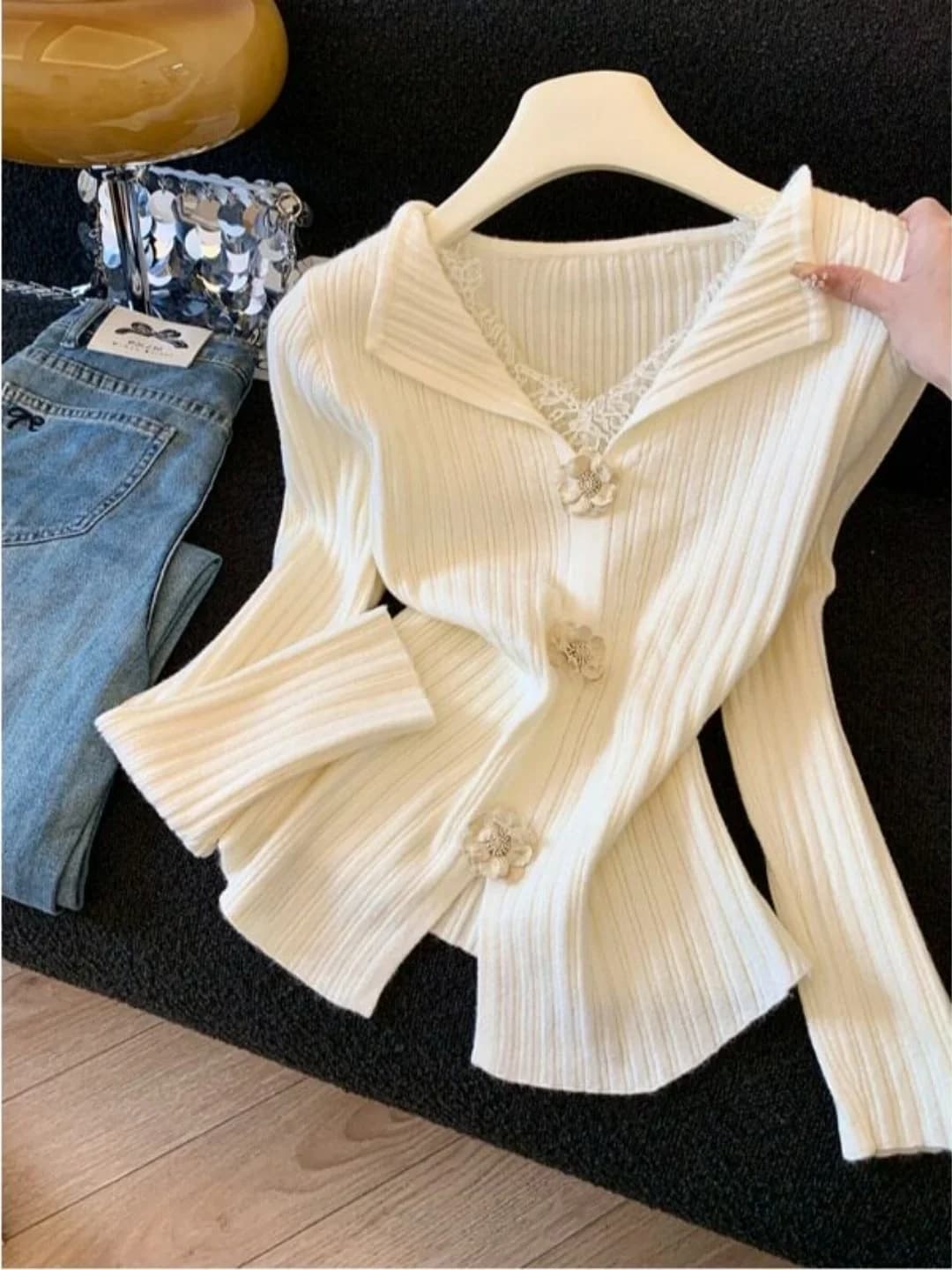 Women's V-neck Lace Knitwear Slim Fit Soft Style Spring New Gentle Wind Body Shaping Top Floral 3D Embroidery Long Sleeve