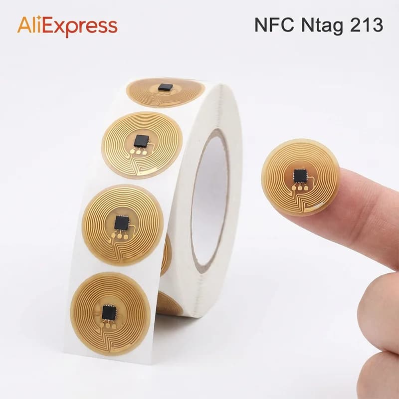 20mm Mini NFC Tag Adesivo 13,56 MHz Ntag213 FPC Etichetta 144 byte Chip programmabile Anti-metallo 13,56 mhz RFID Sistema di controllo accessi