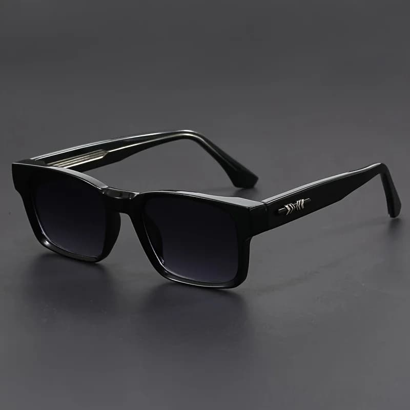 Occhiali alla Moda Quadrati Chic con Montatura Nera e Dettagli Leopardati - Materiale TR90 Resistente, Montatura Spessa di Ispirazione Giapponese, Accessorio Versatile per Abbigliamento Casual