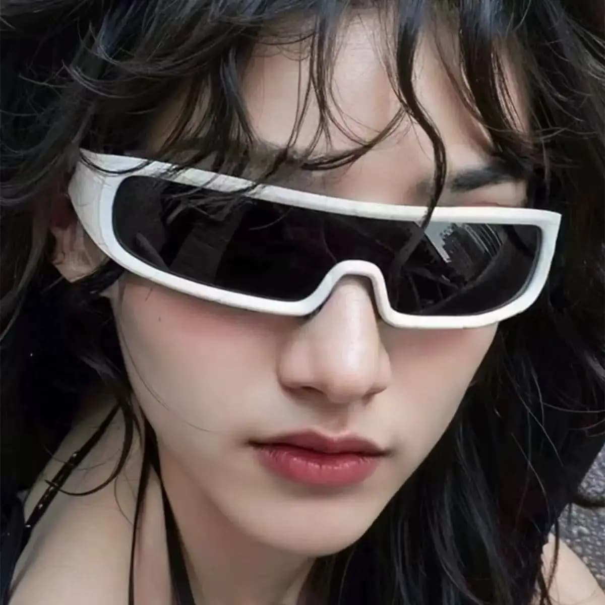 Fashionable Outdoor Sports Sunglasses Style Cyberpunk Future Technology Sense Y2k For Men New Protective Glasses 691