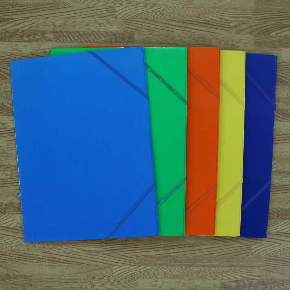 Nuova cartella di file in plastica A4 Custodia per file di design con cinghia elastica espandibile Cartella di archiviazione di carta di prova di grande capacità Archiviazione di carta per esami