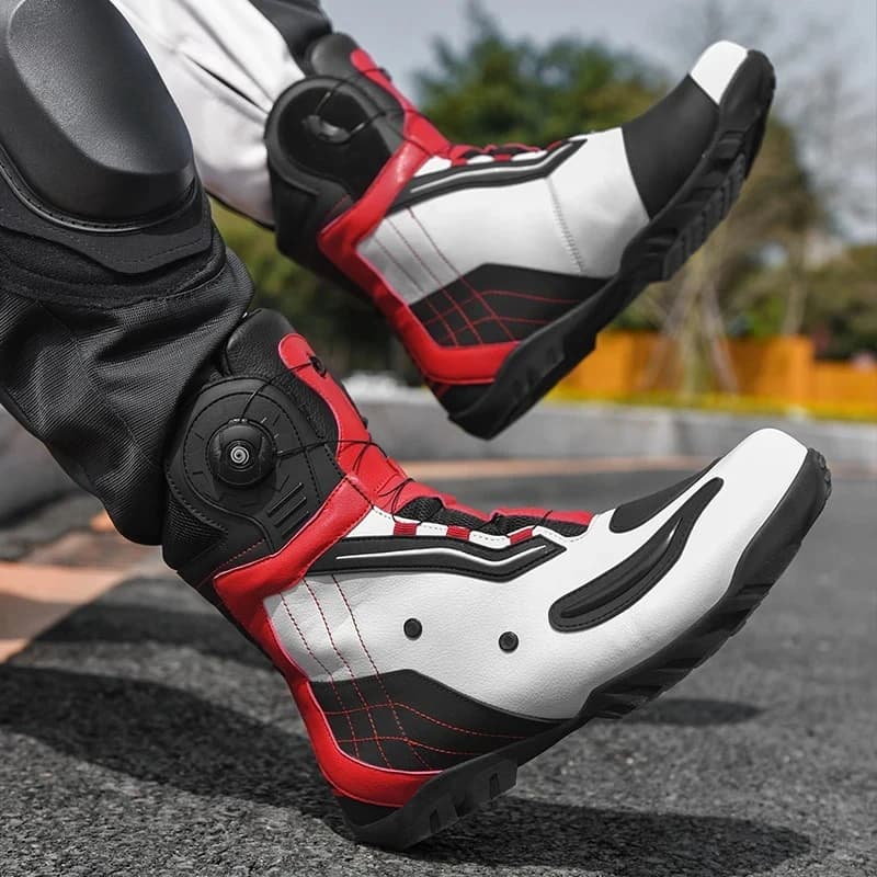 Retro Leather Waterproof Motorcycle Boots Wear Resistant Sports Riding Shoes Practical Gear for Bike and Motorcycle Daily Use