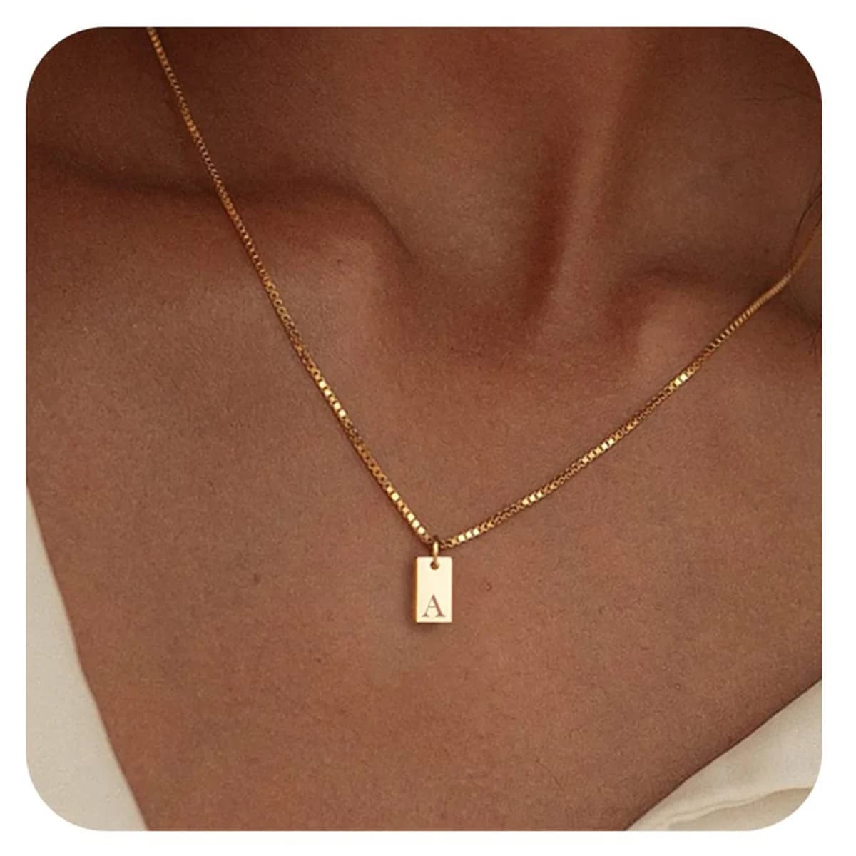 Collane con lettere iniziali quadrate minuscole Collana con lettere incise in acciaio inossidabile placcato oro Gioielli di compleanno estetici