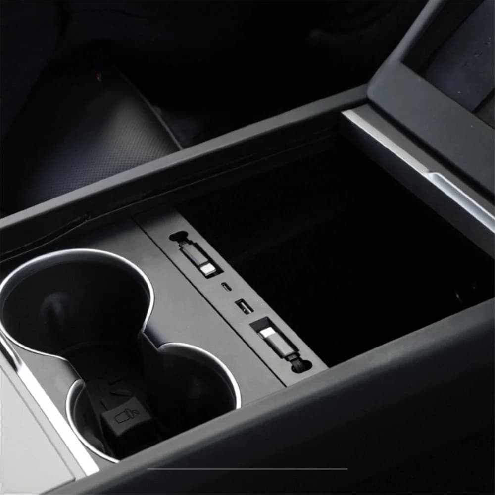 Hub USB Nascosto per Console Centrale con Ricarica Rapida Type-C per Tesla Model Y Juniper/ Model Y LR / Model 3 Highland