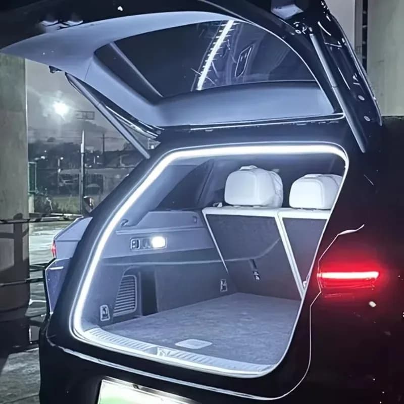 Car high brightness trunk lighting ambient light interior decoration LED wiring free automatic sensing tailgate light strip