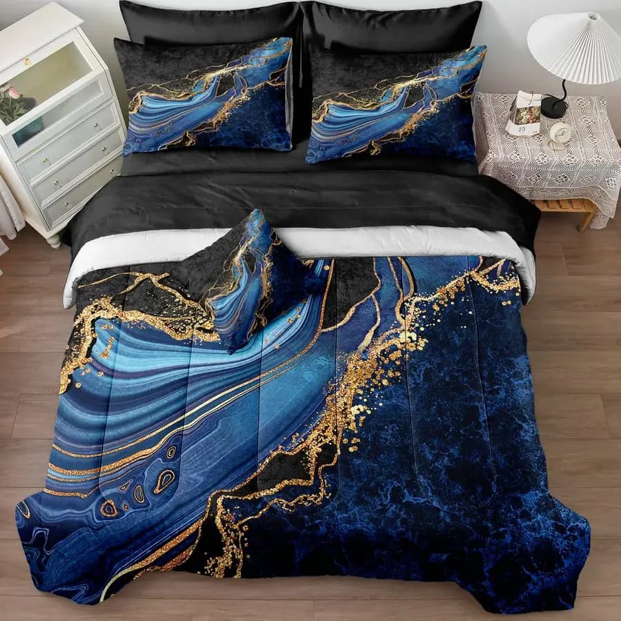Gold Bed Linen Set with Blue Motive, 8 Pieces for King Size Bed, Includes 1 Black and Blue Down Jacket, 1 Flat Bed Sheet, 1 Bed Sheet with Corners