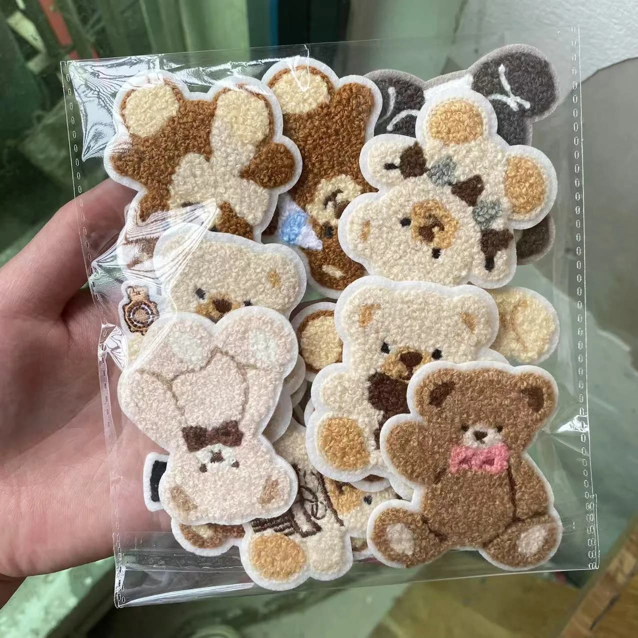 Asciugamano multifunzionale con toppa in tessuto ricamato con orsacchiotto carino, nuovo pacchetto di toppe con panda ricamato, stiratura con etichette ricamate