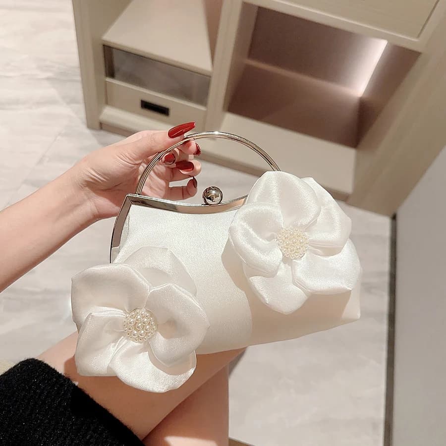French Retro Flower Banquet Handle Evening Bag Romantic Wedding Dolly Clutches Bags Party Rose Flower Handbag Chain Shoulder Bag