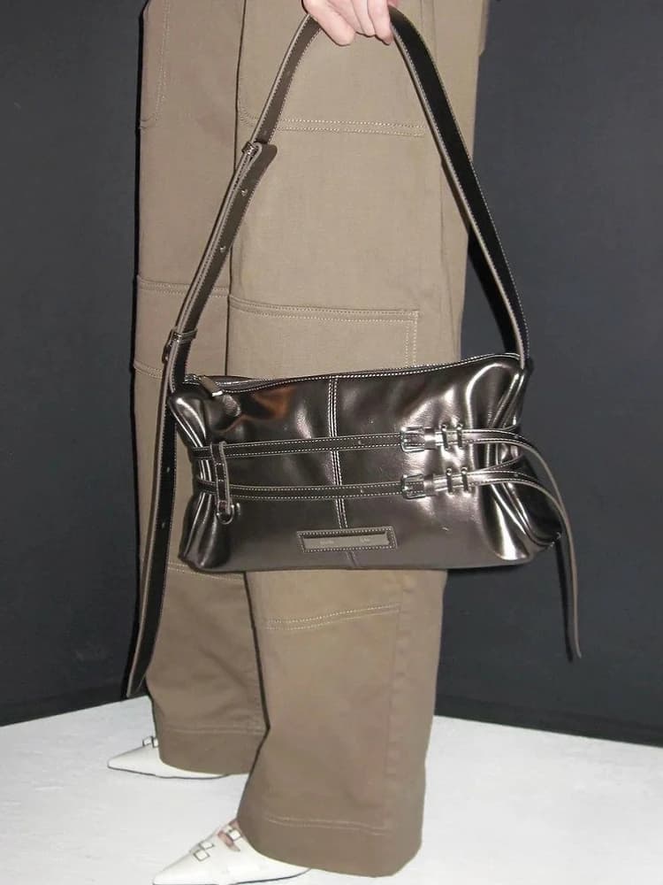 2025 New Women's Motorcycle Bag Single Shoulder Bag Under Arms Design Plissettato Faionable Korean Bag Sle for Young