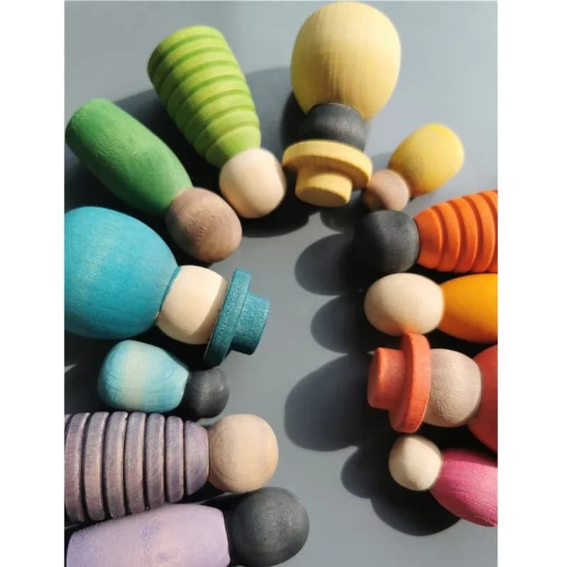 Giocattoli Montessori in legno bambole con pioli arcobaleno fatte a mano insieme blocchi di figurine impilabili per bambini gioco aperto