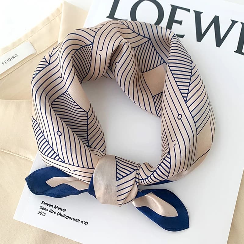 1 pcs 70 cm Silk scarf with geometric striped pattern for women Imitation fresh silk and versatile Copricapo Clothing Square scarf