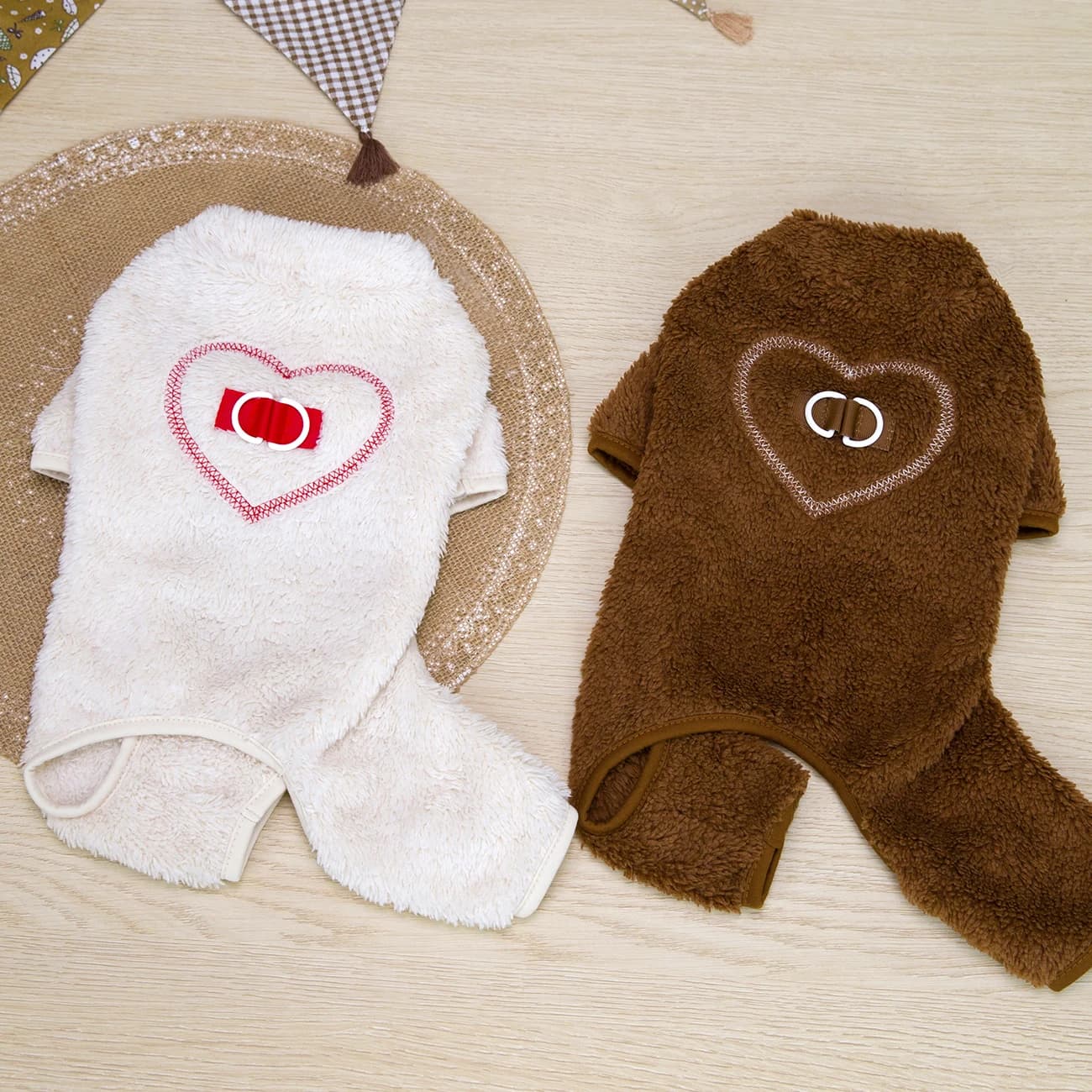Love Pattern Winter Dogs Jumpsuit Clothes Chihuahua Puppy Warm Pajamas for Small Medium Dogs Jacket Coat Yorkies Bulldog Apparel