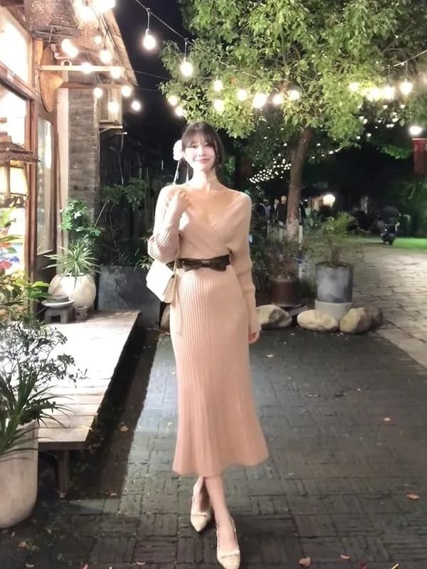 Abito lungo in maglia rosa con scollo a V da donna, primaverile autunnale, con cintura in vita, per occasioni importanti, stile coreano, per il commuting