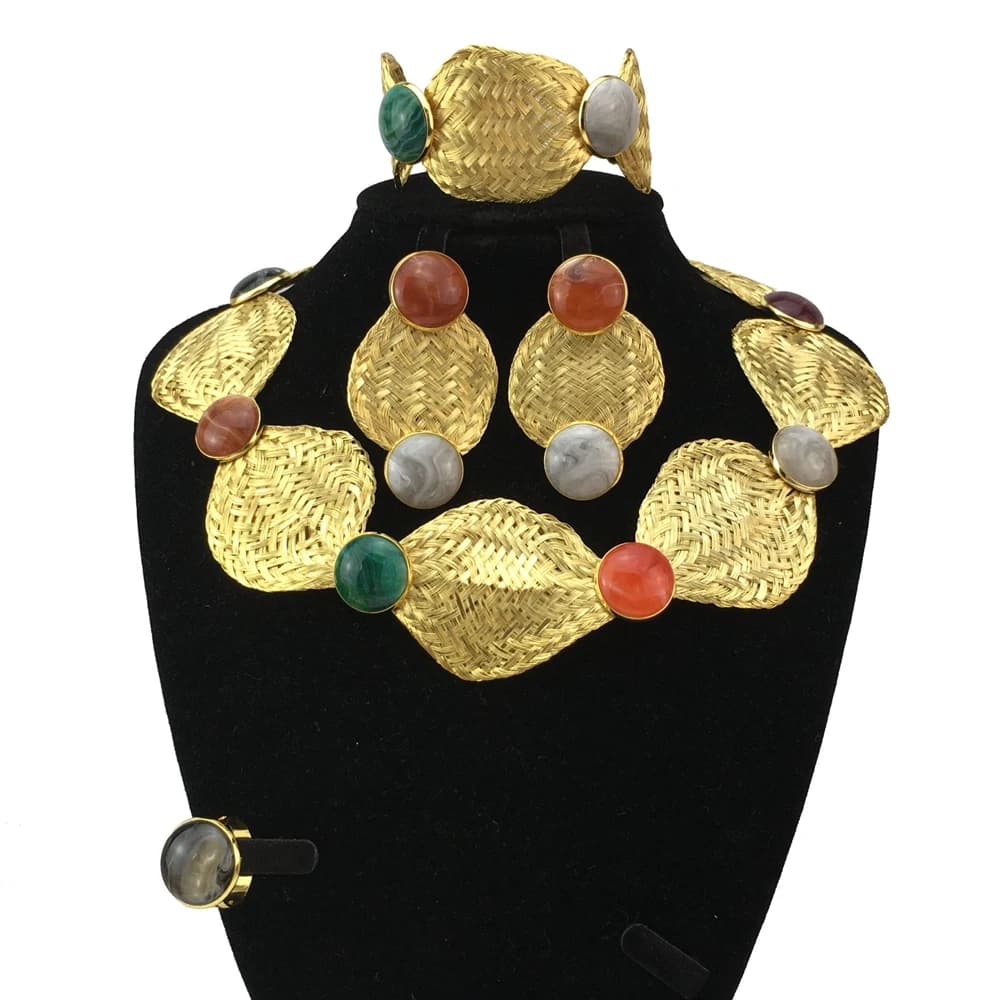 2024 nuovo Set di gioielli da sposa africana di lusso collana colorata leggera in stile semplice brasiliano per regali per feste da donna FHK18371