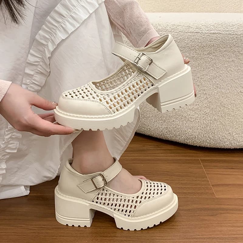 Sandali estivi da donna con cinturino a T traforato, eleganti tacchi alti casual a taglio basso, scarpe da donna di lusso in stile Ins taglie forti