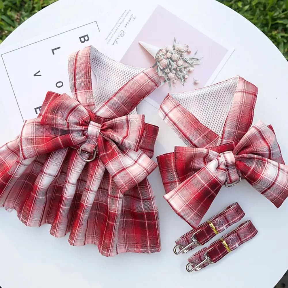 Accessori per cani con guinzaglio Trazione per cani Plaid JK Abito Comodo gonna sottile con fiocco per cani Gonna con imbracatura regolabile per animali domestici Dacron Coniglio