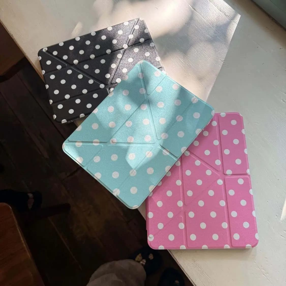 Wings Colorful Polka Dots Y2K Tablet Case For iPad Pro 11 13 M2 M4 M3 10.2 5/6th 7/8/9/10/11th Mini 6 7 Air 3 4 5 6 Stand Cover