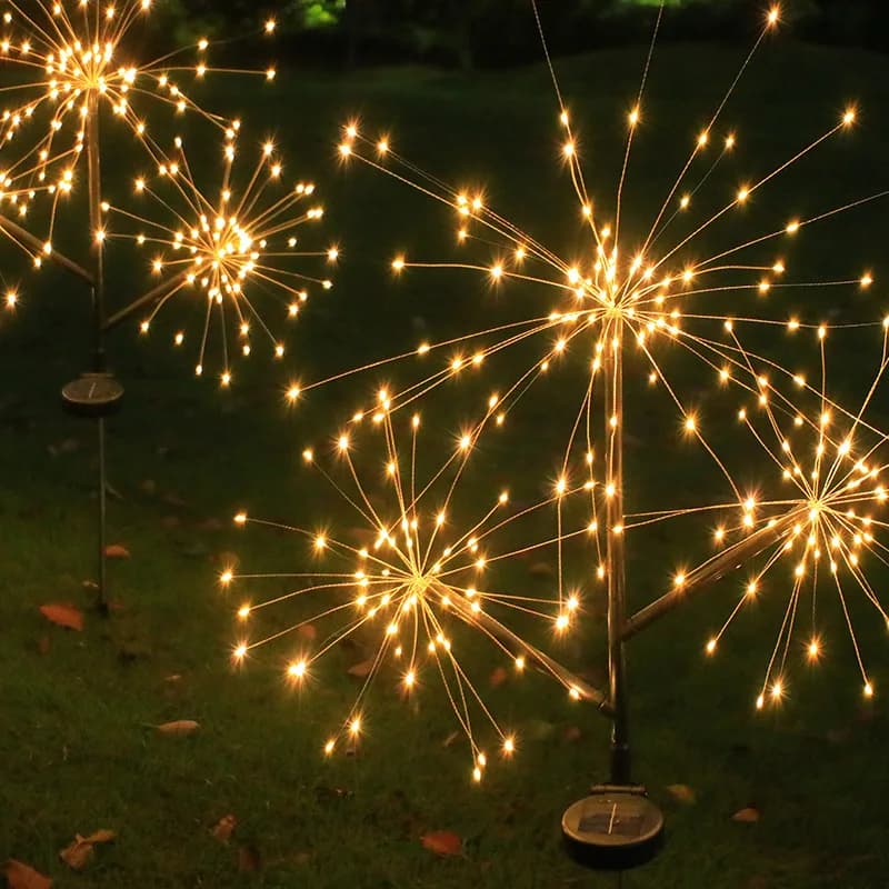 Decorazione natalizia all'ingrosso cortile esterno spina solare impermeabile da pavimento lampada da fumo a tre teste dente di leone in filo di rame
