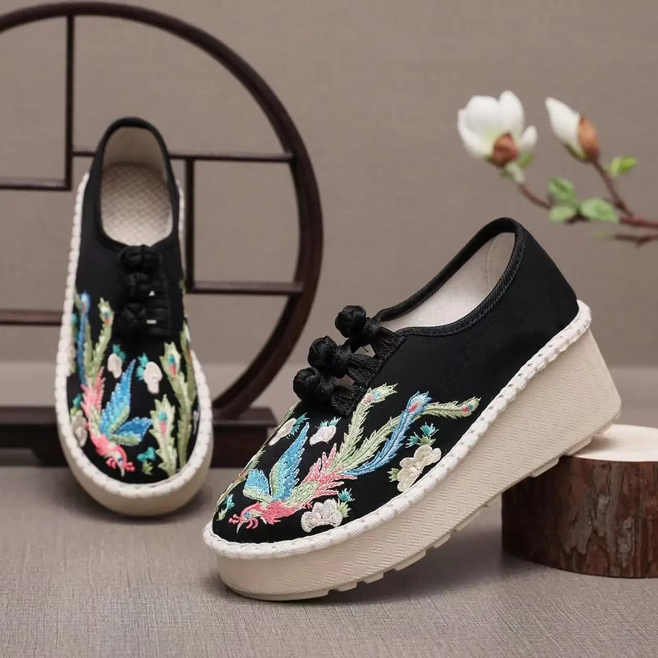 Women Chinese Style Wedges Embroidered Cloth Shoes Spring Autumn New Thick Sole Round Toe Buckle Strap Nude Shoes Hanfu S
