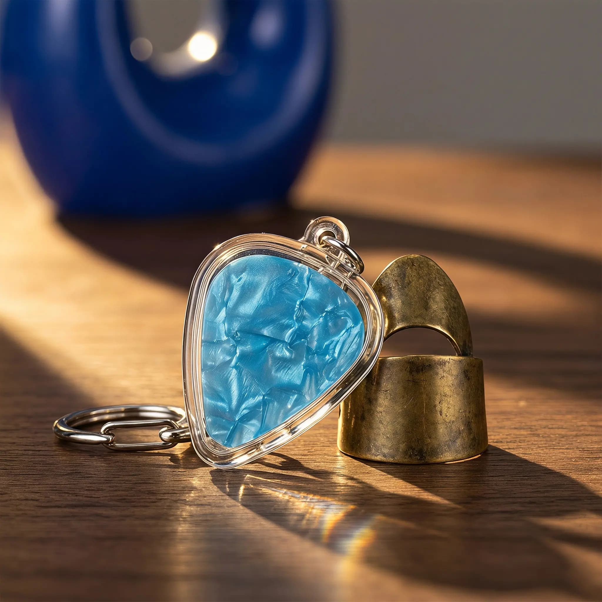 Heart Shaped Clear Guitar Pick Holder Keychain Case Box Standard Size for Guitar Picks Protection Display Storage Music