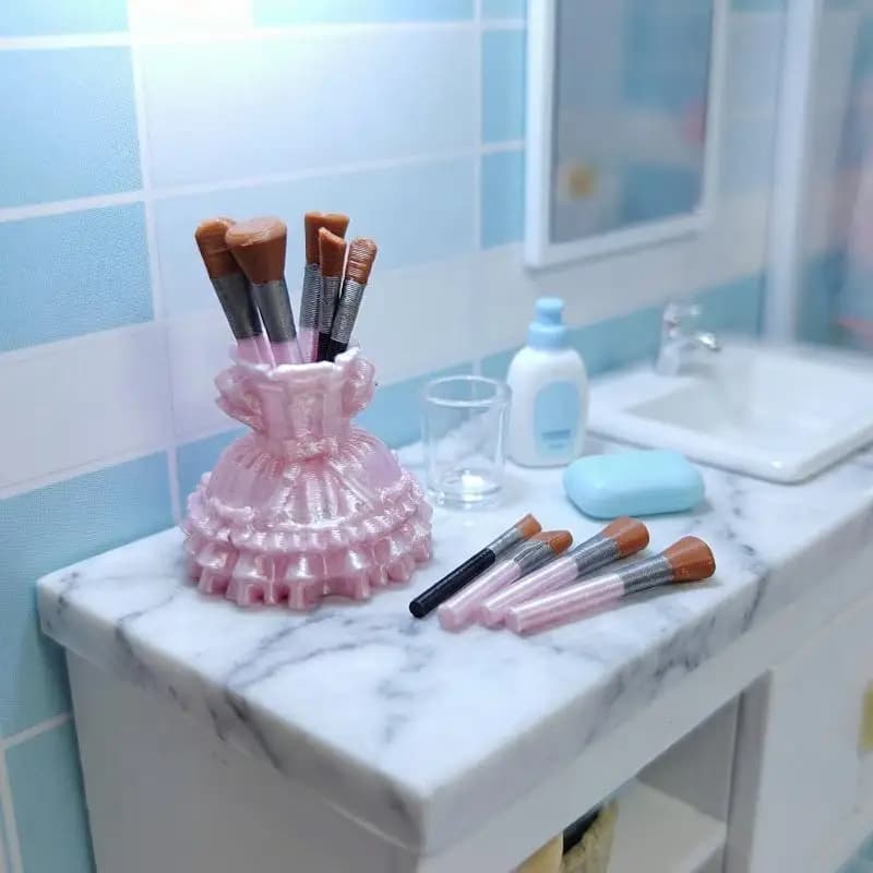 1 Set Miniature Scene Dressing Table Ornament 1/12 Scale Dollhouse Simulation Dance Skirt Makeup Brush Model For Doll Accessory