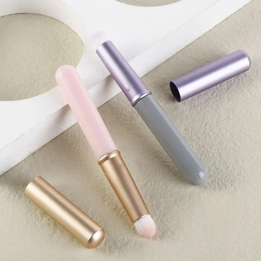 Pennello per Labbra Multiuso Riutilizzabile, Portatile, Professionale, con Testa Rotonda, Mini Pennello per Lucidalabbra, Strumenti per il Trucco, Regali