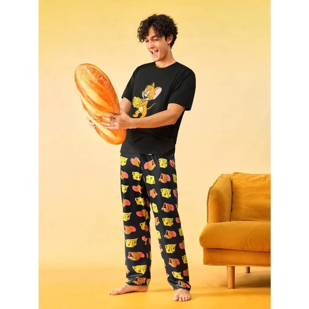 Men's Two-piece Set: Tom & Jerry Collaboration Men's Suit, Featuring 3D Printed Pattern, Including A T-shirt and Extended Pants