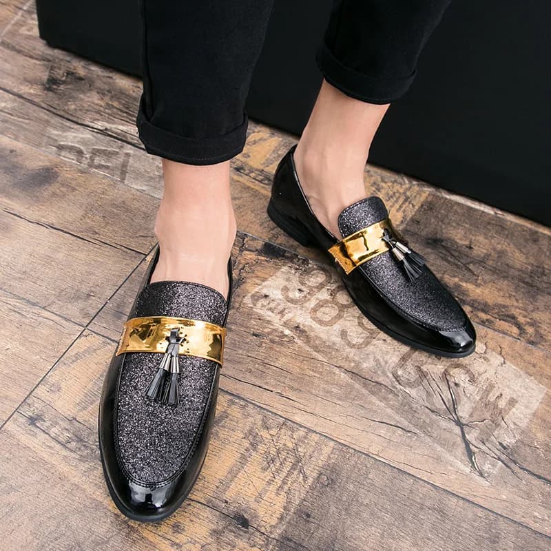 Men's Moccasins PU Splicing Nappa Decoration with Clasp Round Toe Low Heel Anti-slip Casual Shoes for Businessman